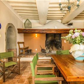 8 Bedroom Villa with Pool near Certaldo, Tuscany, Sleeps 14 - 15